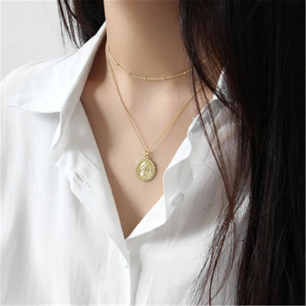 Gold Coin Pendant Necklace Necklace Ecuyeres   