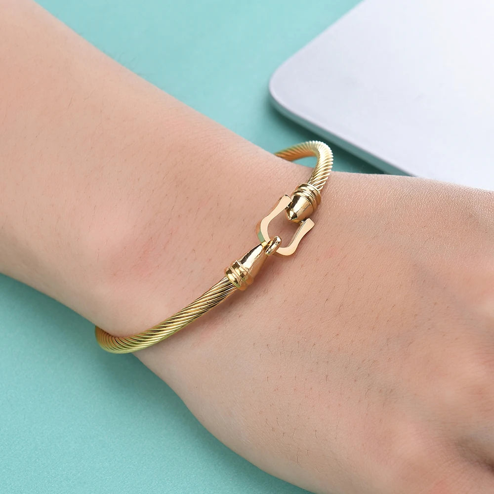 Simple Latch Bangle bracelets Ecuyeres   