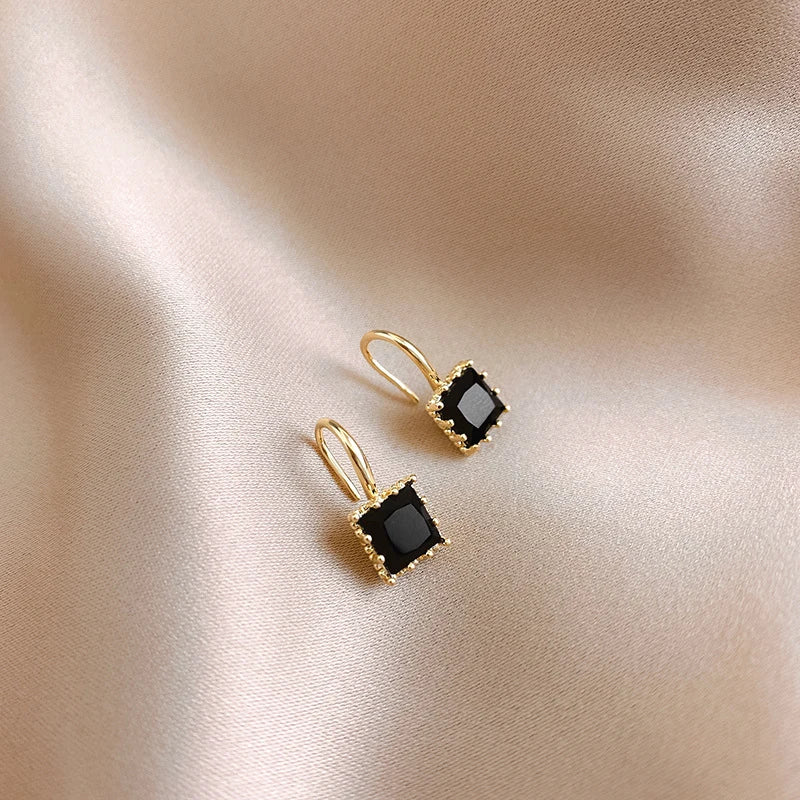 Gentle Square Crystal Stone Earrings Earrings Ecuyeres Gold - Black stone  