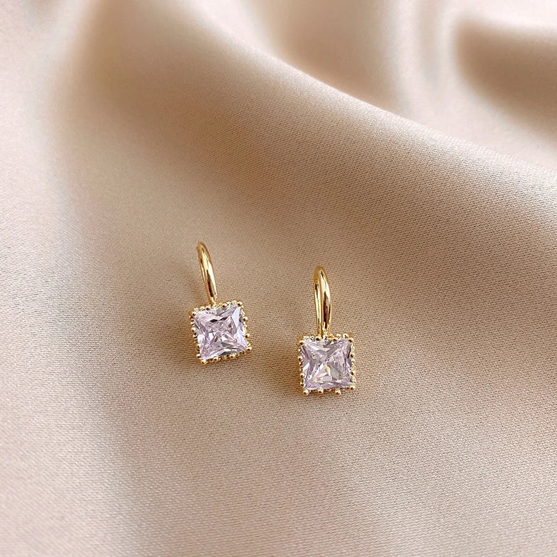 Gentle Square Crystal Stone Earrings Earrings Ecuyeres Gold - White stone  