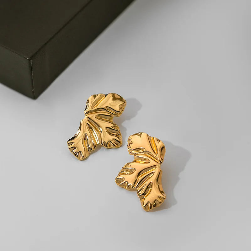 Gold Leaf Petal Earrings Earrings Ecuyeres   